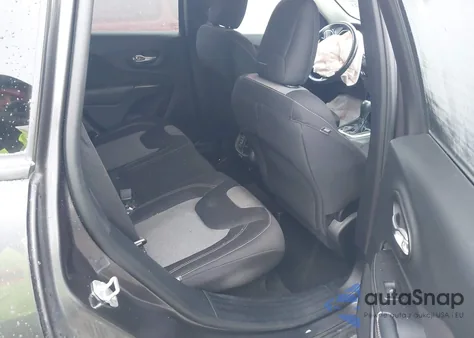 2014 Jeep Cherokee Altitude z USA, uszkodzony, nr VIN 1C4PJMCB0EW294441